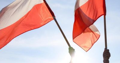Politycy rządu i opozycji zachęcają do wzięcia udziału w niedzielnych marszach w stolicy